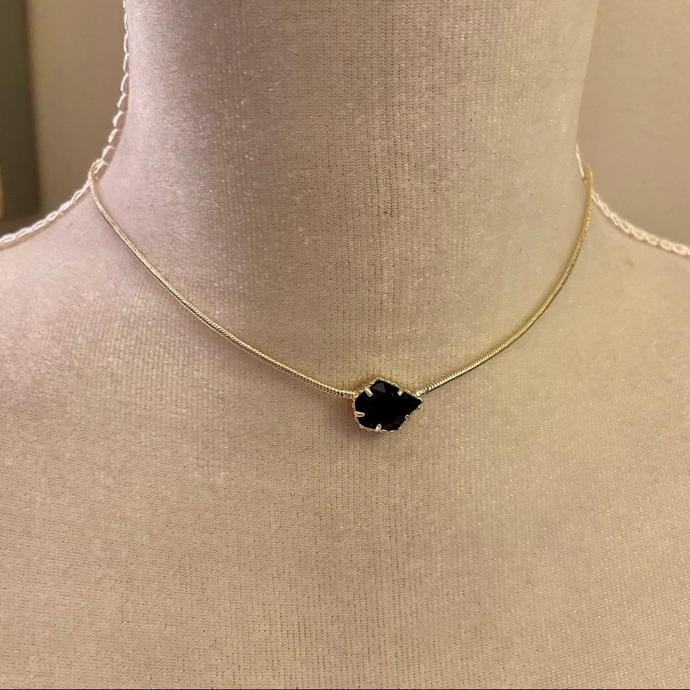 ✨NWT Kendra Scott Mara Necklace
